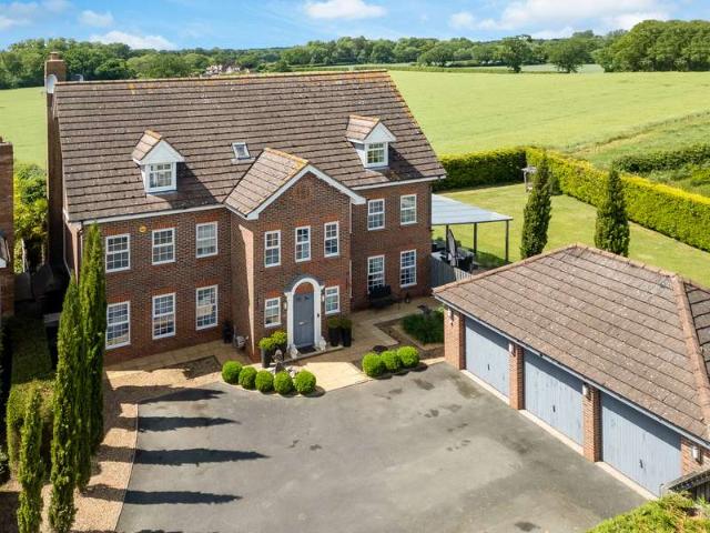 Farm for sale in Green Close, Warwickshire
