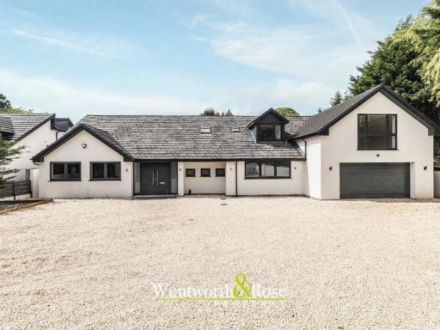 Farm for sale in Bromsgrove, Worcestershire
