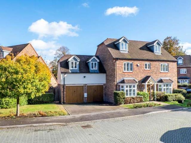 Farm for sale in Heath Side, Dartford
