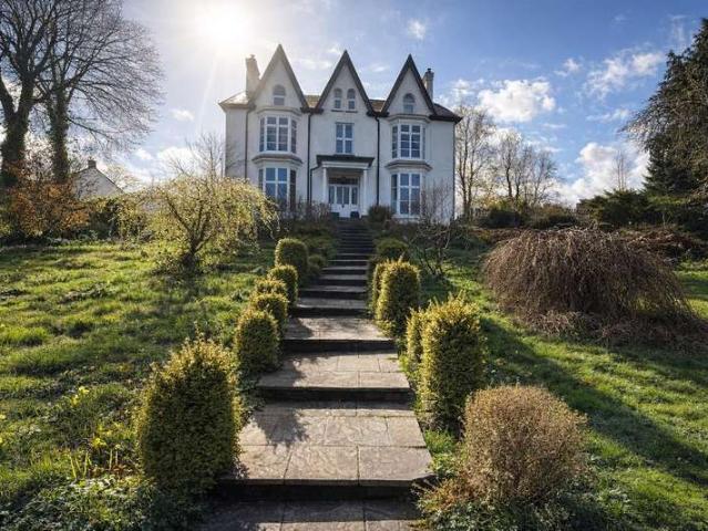 Farm for sale in Gadlys, Aberdare