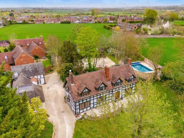 Farm for sale in Crookhill, Worcestershire