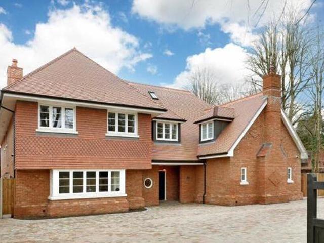 House for sale in Holtspur, Forty Green