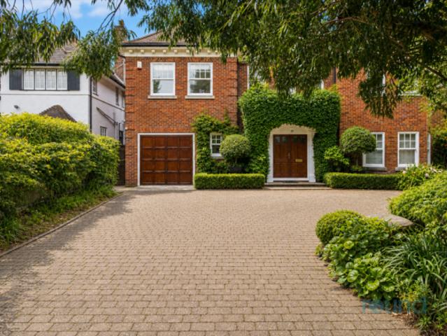 Farm for rent in Hendon, Greater London