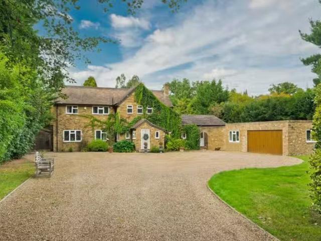 House for rent in Blackhills, Surrey