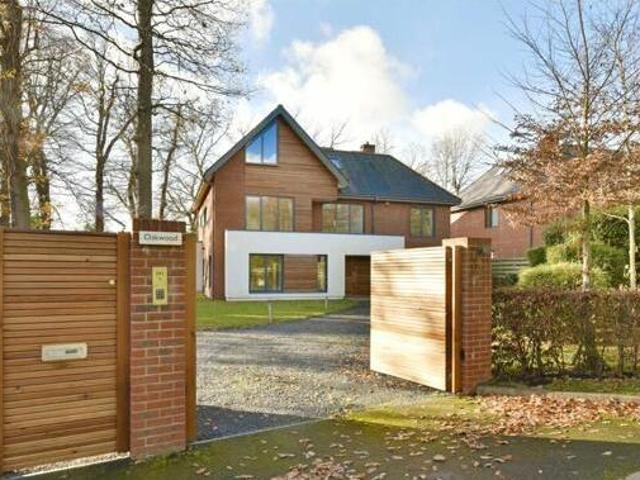 House for sale in Batchworth, Hertfordshire