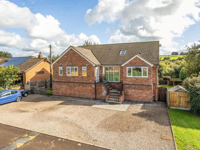 House for sale in Astley Burf, Malvern Hills