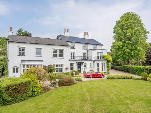 House for sale in Kedleston, East Midlands