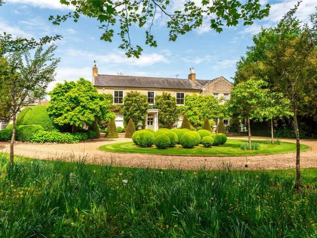 House for sale in Bedford
