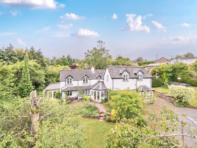 House for sale in King's Thorn