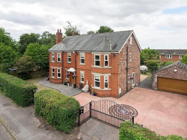 House for sale in Congleton