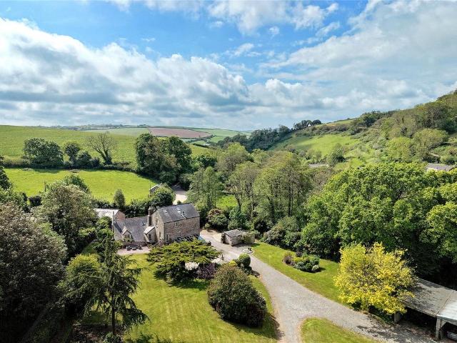 House for sale in Strode, Devon
