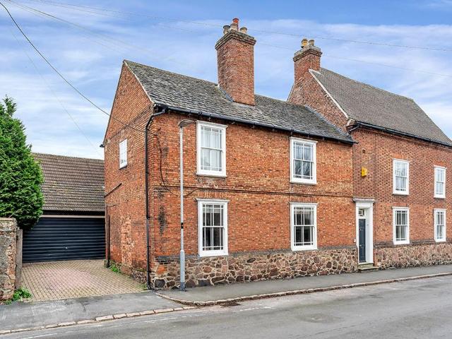 House for sale in Elmfield, Leicestershire