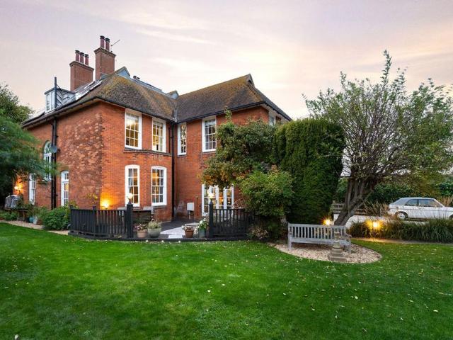 House for sale in Worthing, West Sussex