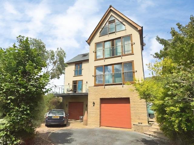 House for sale in Llanedi, Fforest