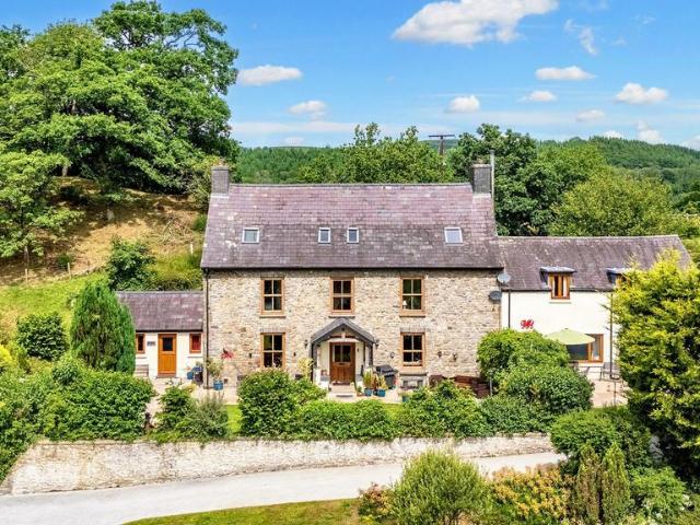 House for sale in Llanfair-ar-y-Bryn, Llandovery