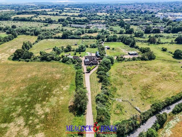 House for sale in Hutton, Navestock Side