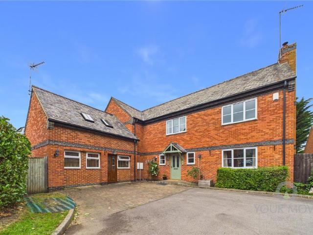 House for sale in Lodge Farm, Northampton