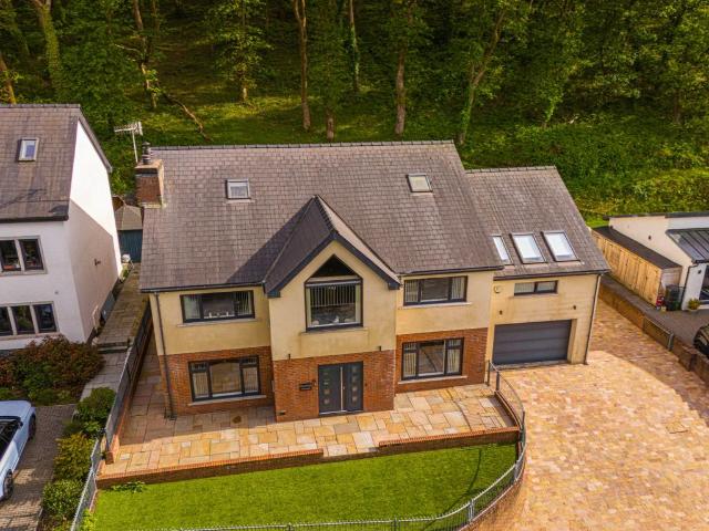 House for sale in Cwmafan, Wales