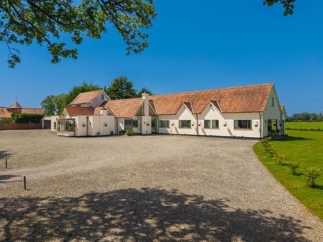 House for sale in Allostock
