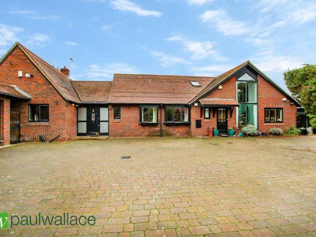 House for sale in Broxbourne, Hertfordshire