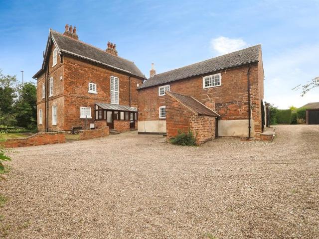 House for sale in Egginton, East Midlands