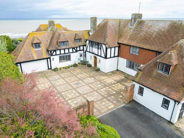 House for sale in Acol, Kent