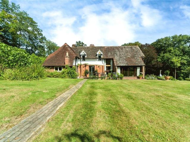 House for sale in Piltdown, Cross In Hand