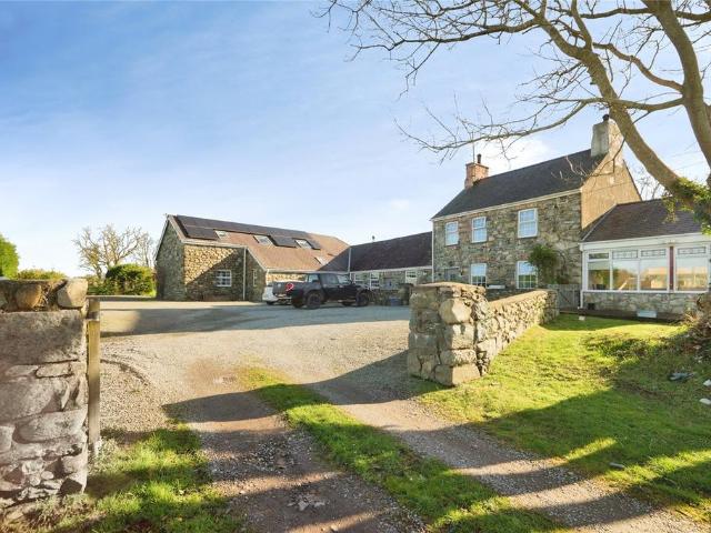 House for sale in Caernarfon