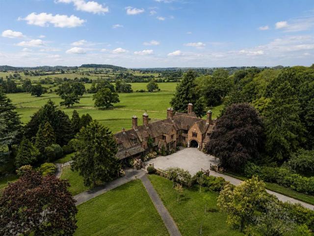 House for sale in Alderminster, Warwickshire