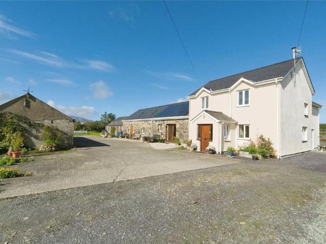 House for sale in Llanystumdwy, Wales