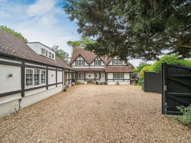 House for sale in Row Town, Surrey