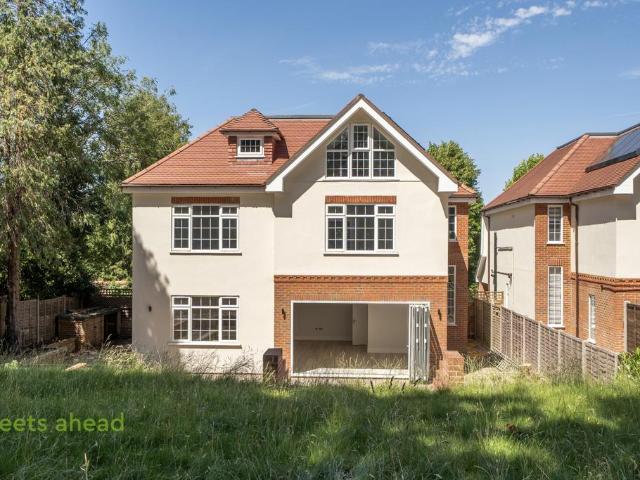 House for sale in London Borough of Croydon, Addiscombe