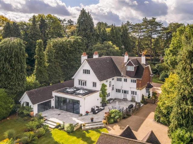 House for sale in Red Hill, Surrey