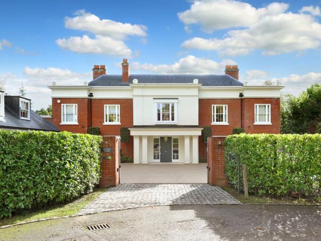 House for sale in Row Town, Surrey
