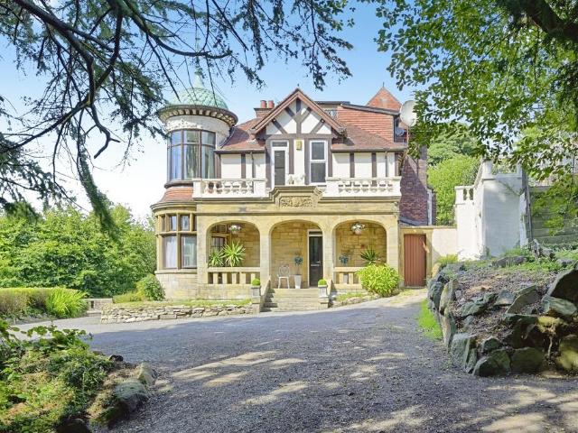 House for sale in Wilpshire, Paradise