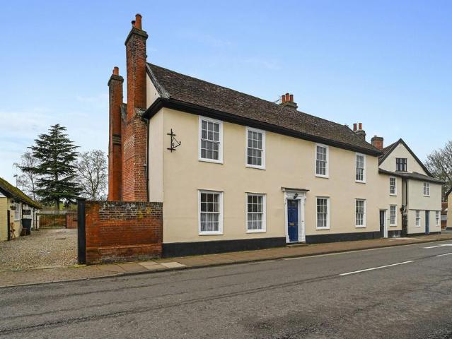 House for sale in Chelmondiston, Suffolk