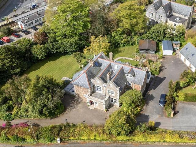 House for sale in St Stephen, Cornwall