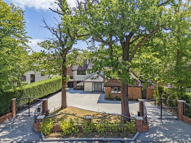 House for sale in Navestock Side, Essex