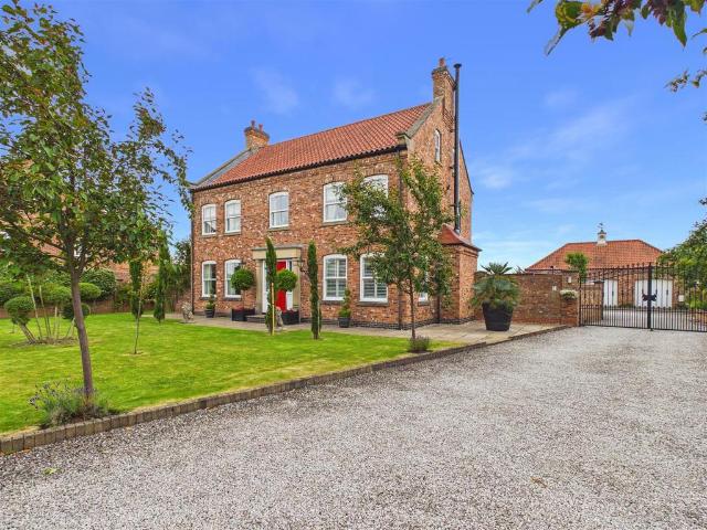 House for sale in Gilberdyke, East Riding Of Yorkshire