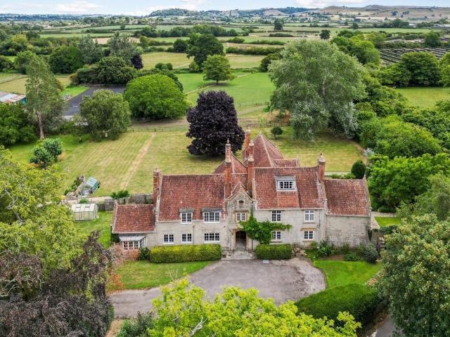 House for sale in Queen Camel, Somerset