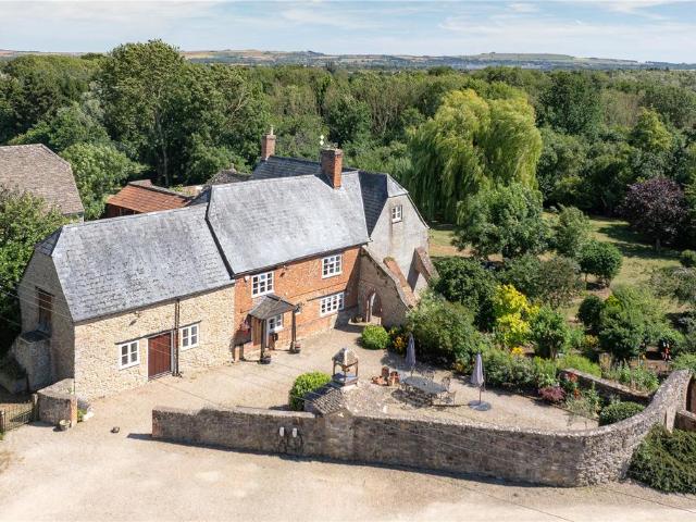 House for sale in South Marston, Swindon