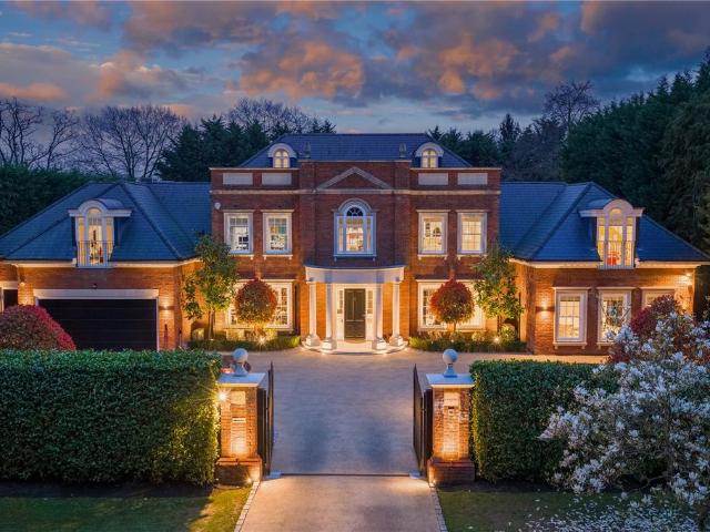House for sale in Whiteley Village, Blackhills
