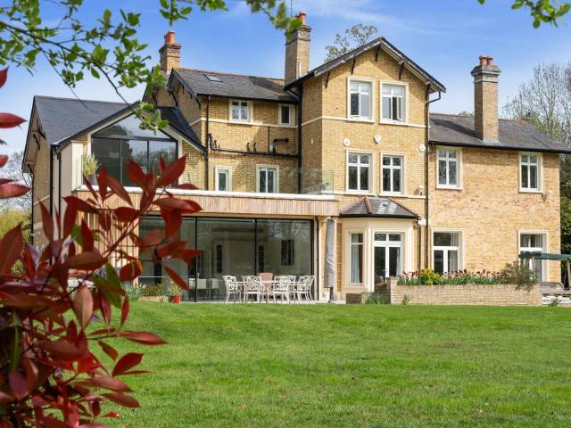 House for sale in Old Malden, Greater London