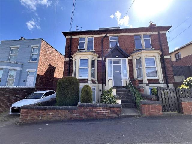 House for sale in Holbeck, West Yorkshire