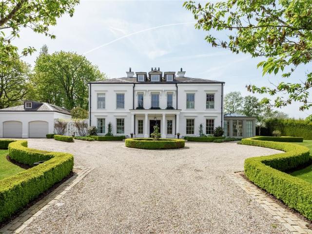 House for sale in Four Lane Ends, Prestbury