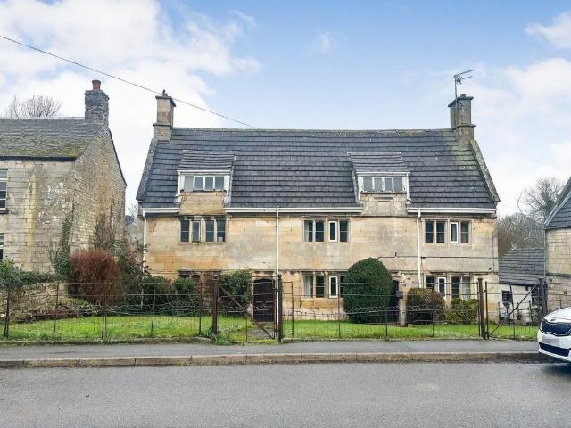 House for sale in Priors Hall Park, Weldon