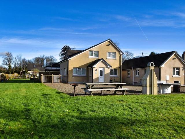 House for sale in Pentlepoir, Wales
