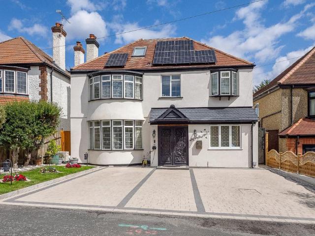 House for sale in Carshalton Beeches, Greater London