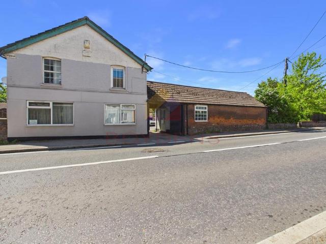 House for sale in Fordham Heath, Essex