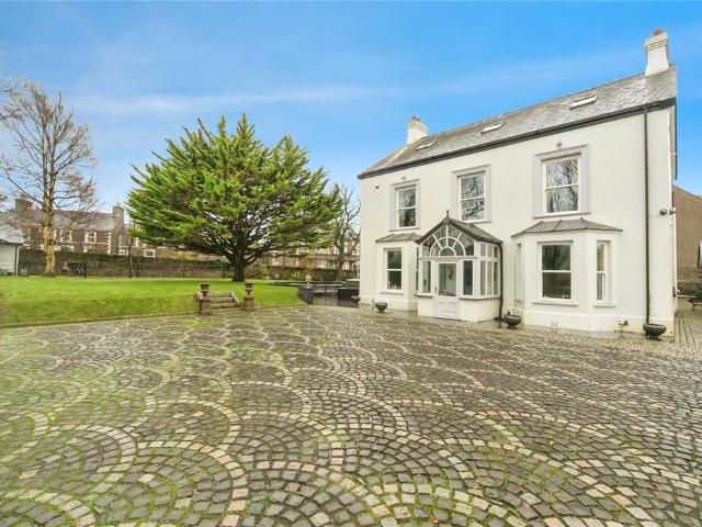 House for sale in Morfa Nefyn, Wales